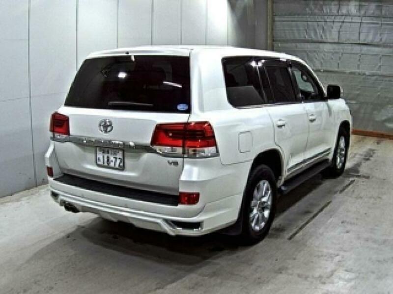 LAND CRUISER