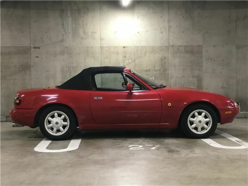 EUNOS ROADSTER