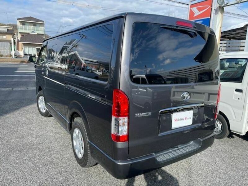 HIACE VAN