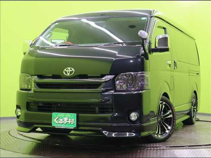 TOYOTA HIACE VAN