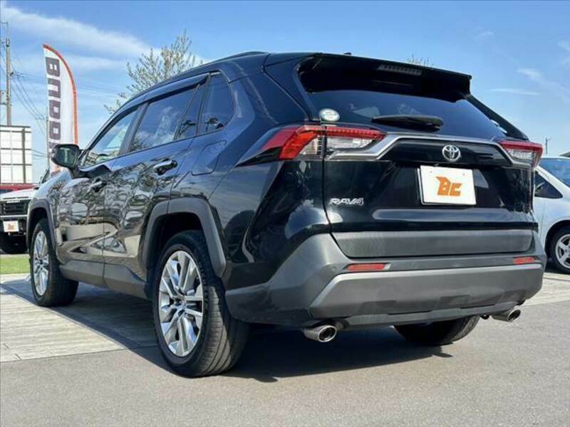 RAV4