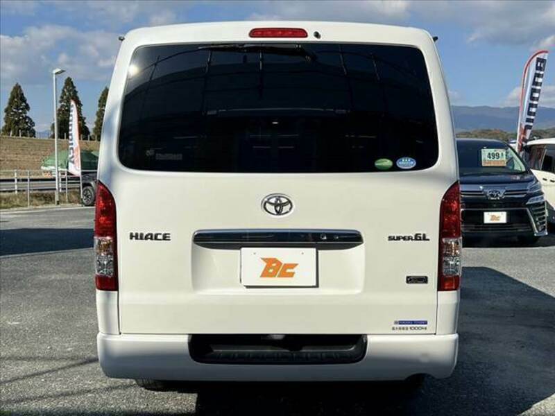 HIACE VAN