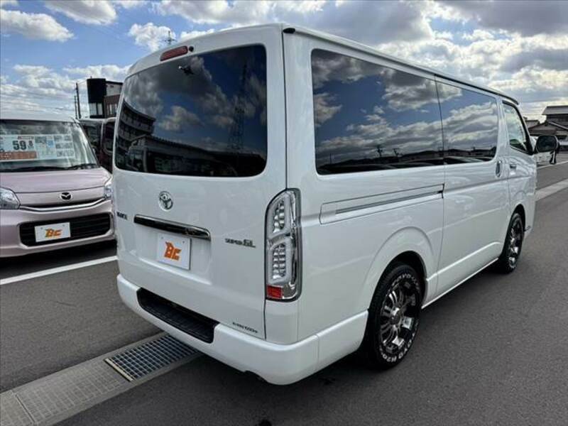 HIACE VAN