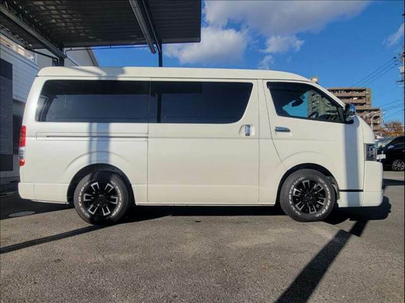 HIACE VAN