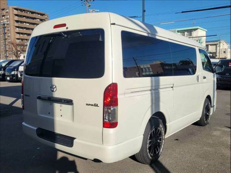 HIACE VAN