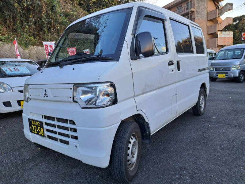 MITSUBISHI MINICAB VAN