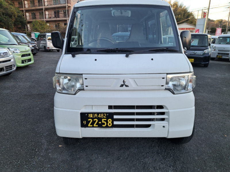 MITSUBISHI MINICAB VAN