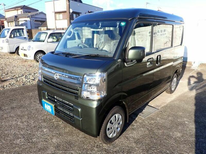 NISSAN CLIPPER VAN