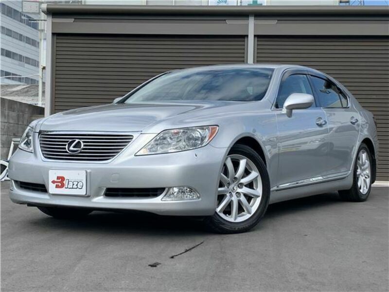 LEXUS LS