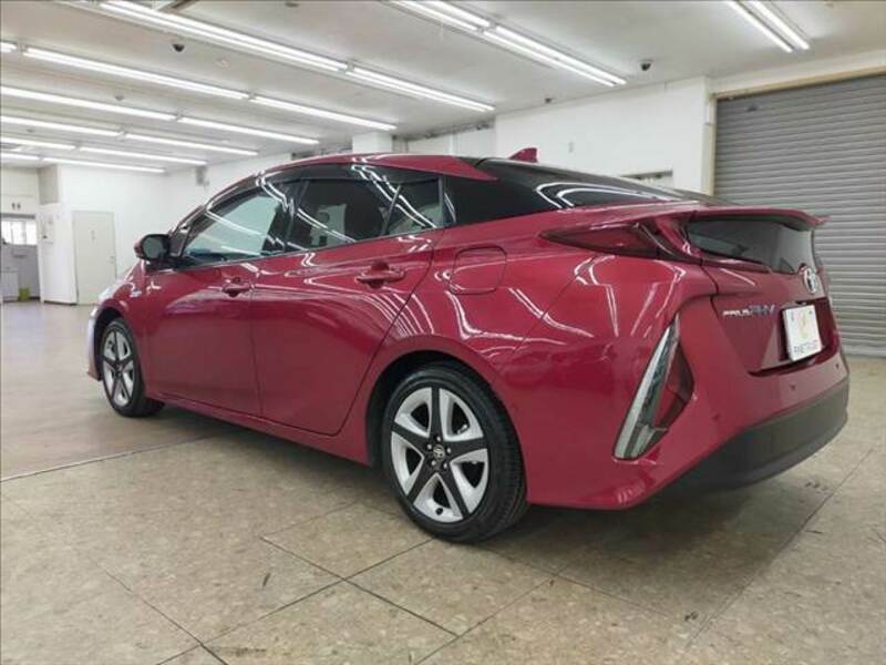 PRIUS PHV