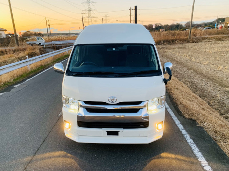 HIACE