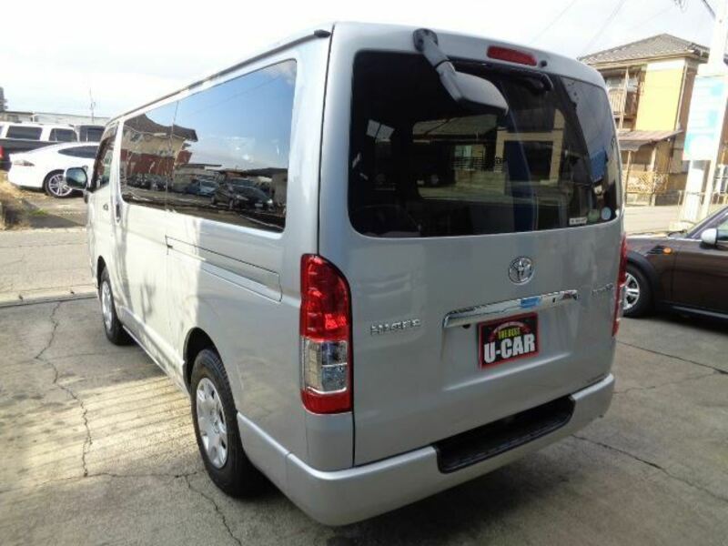 HIACE VAN