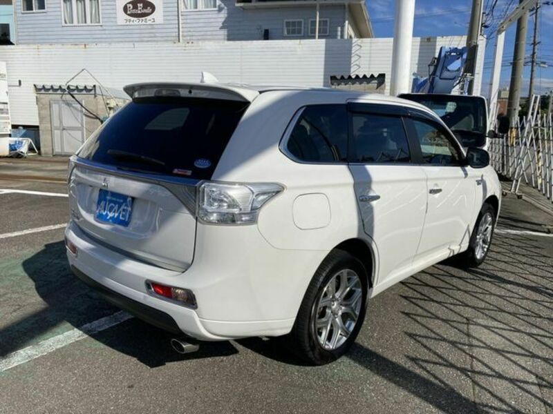 OUTLANDER PHEV