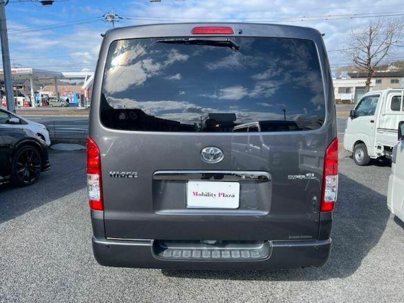 HIACE VAN