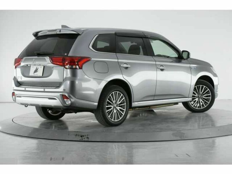 OUTLANDER PHEV