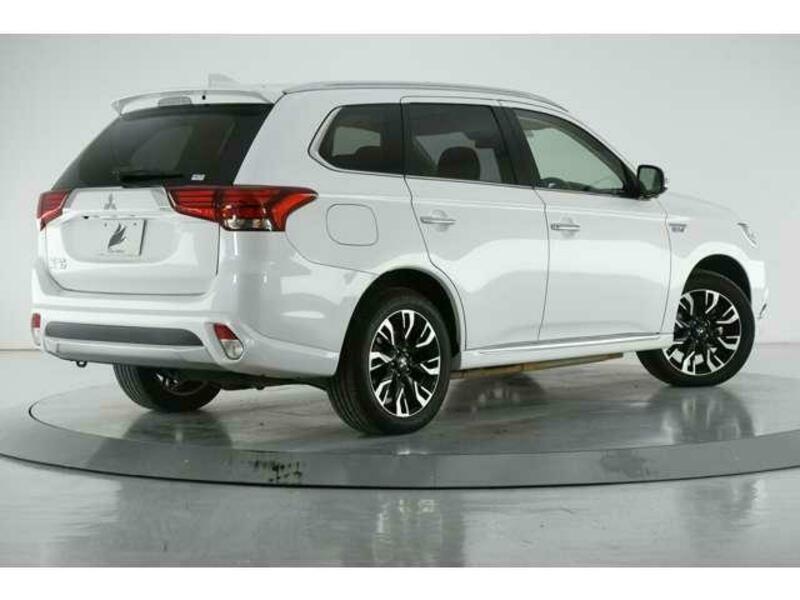 OUTLANDER PHEV