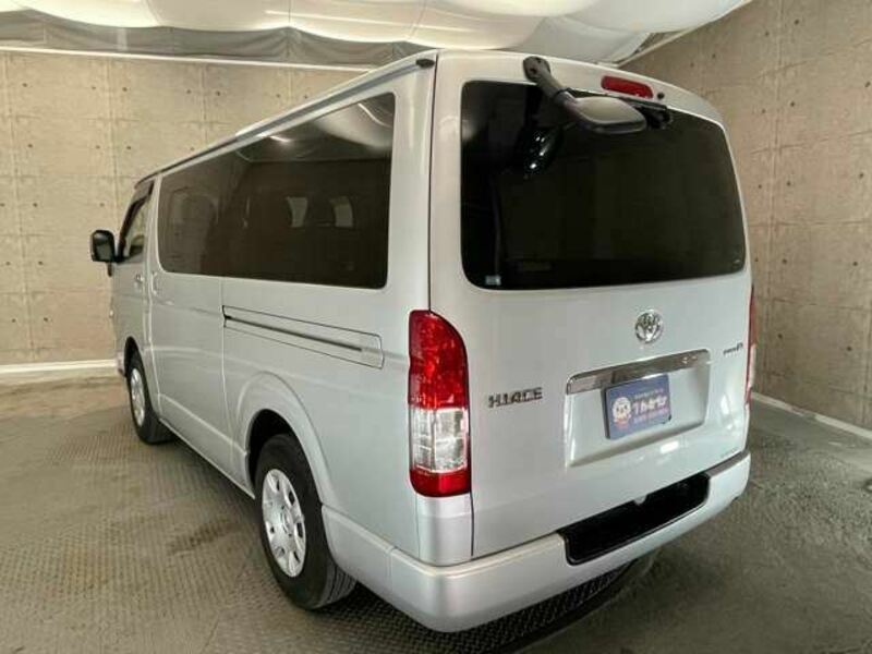 HIACE VAN