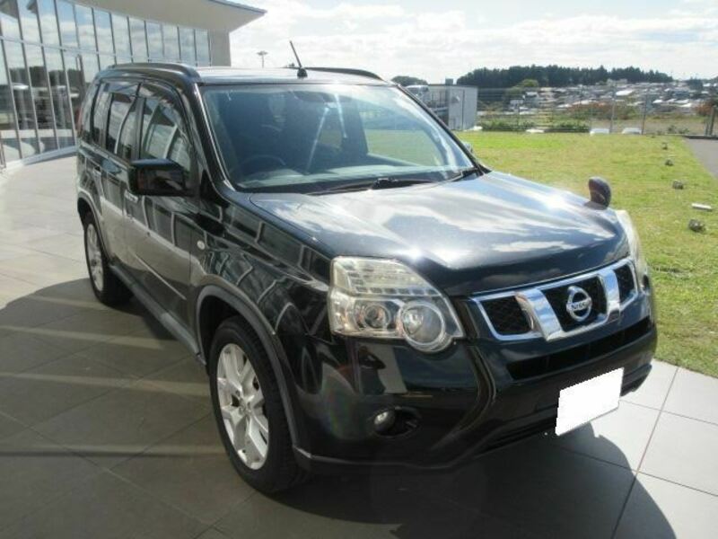 X-TRAIL