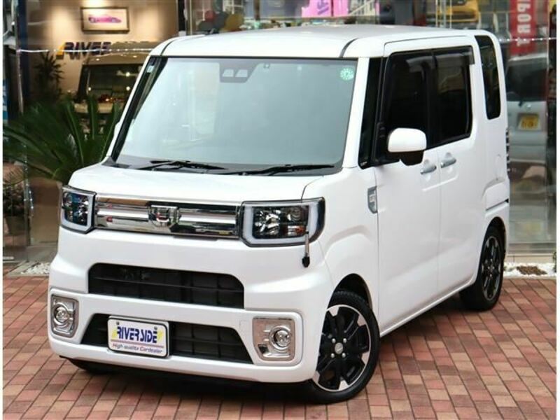 DAIHATSU WAKE