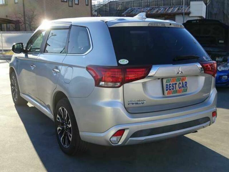 OUTLANDER PHEV