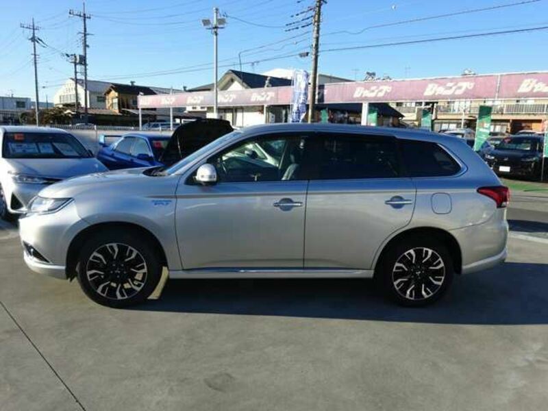 OUTLANDER PHEV