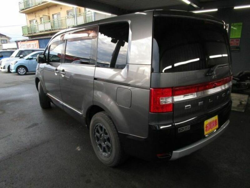 DELICA D5