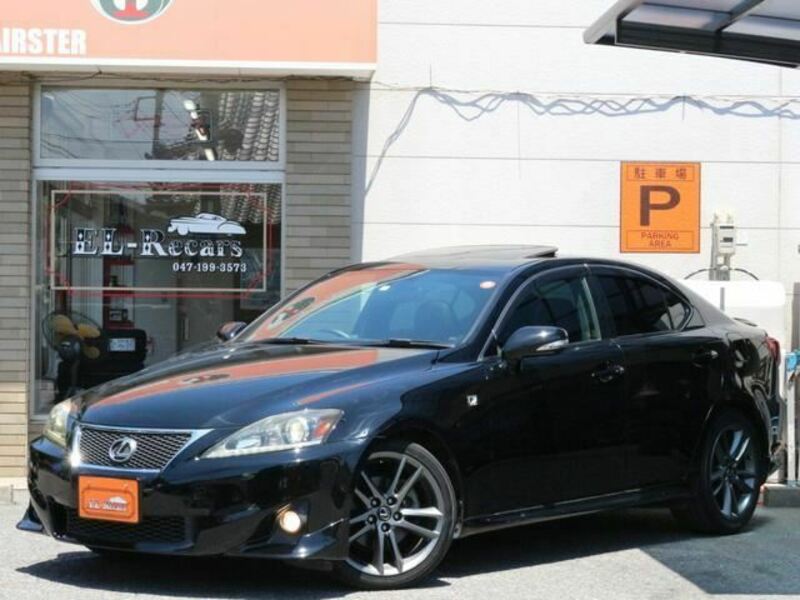 LEXUS IS