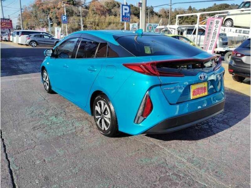 PRIUS PHV