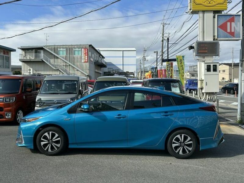 PRIUS PHV