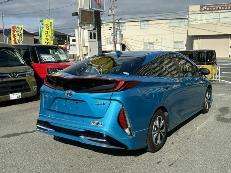 PRIUS PHV