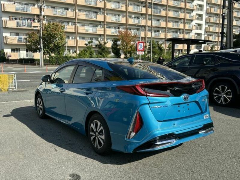 PRIUS PHV