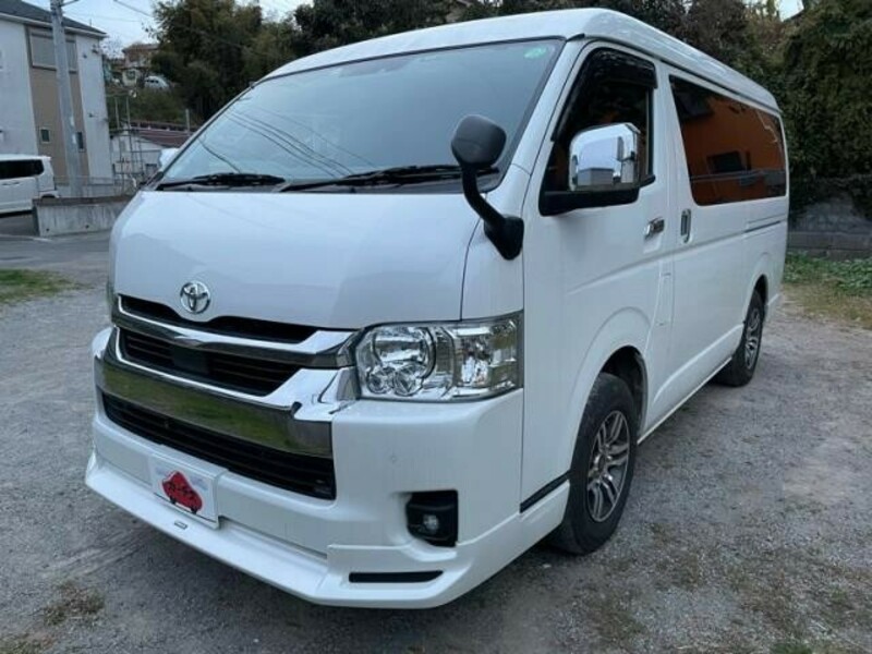 TOYOTA HIACE WAGON