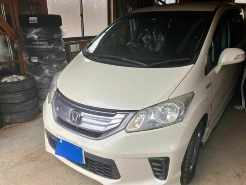 HONDA FREED HYBRID