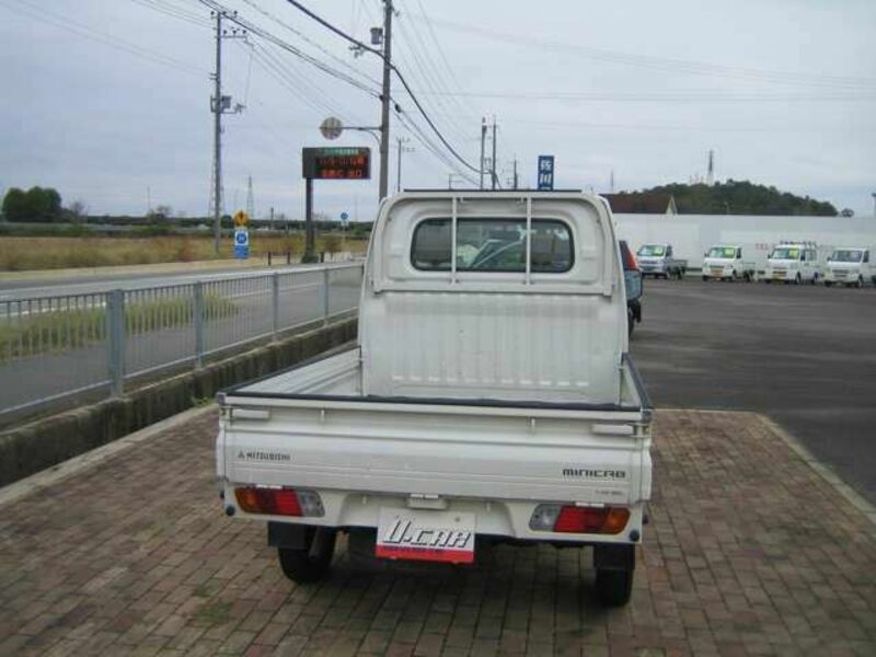 MINICAB TRUCK