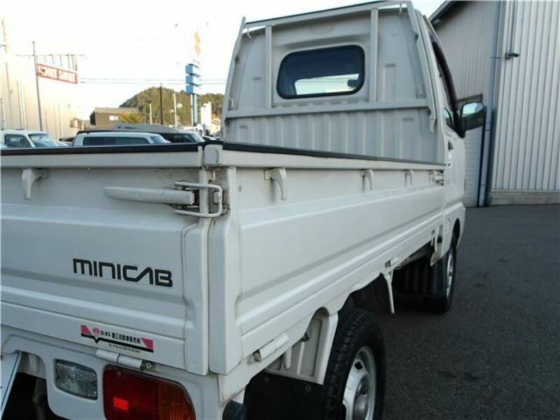 MINICAB TRUCK