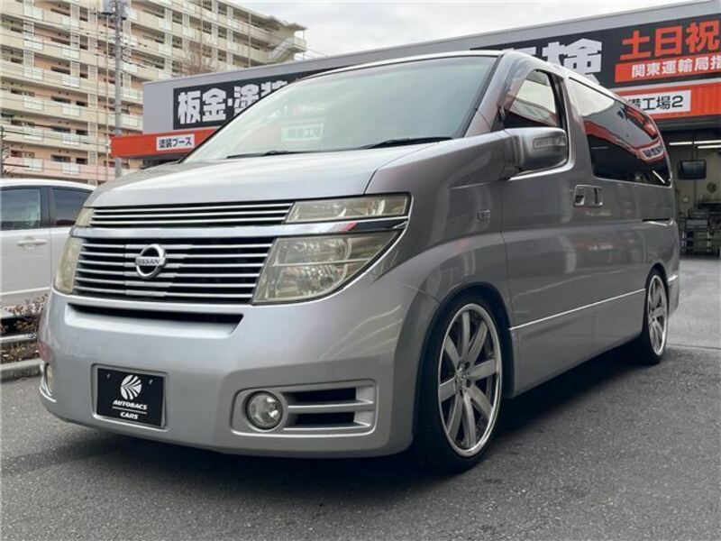 NISSAN ELGRAND