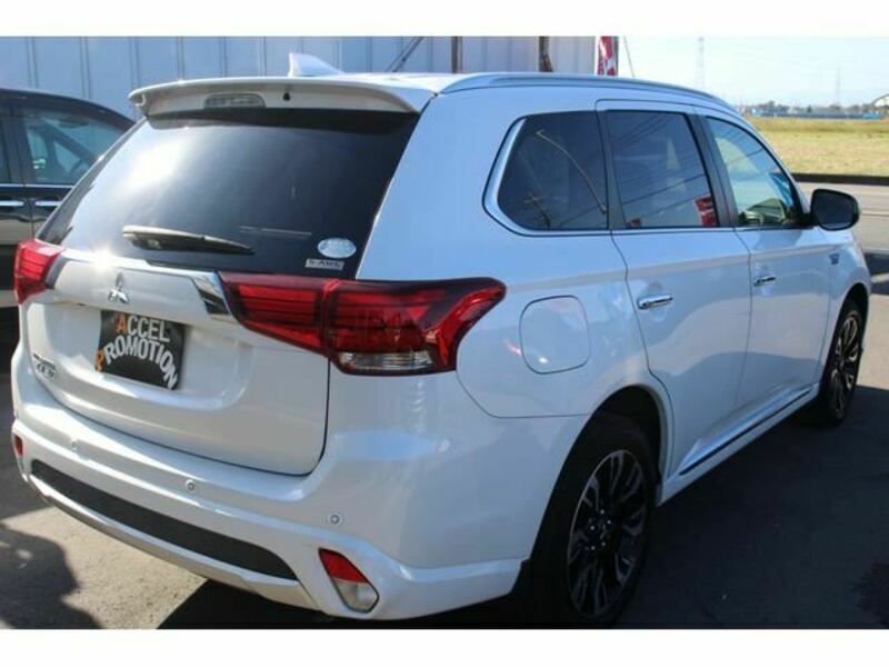 OUTLANDER PHEV