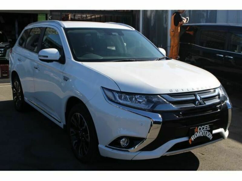 OUTLANDER PHEV