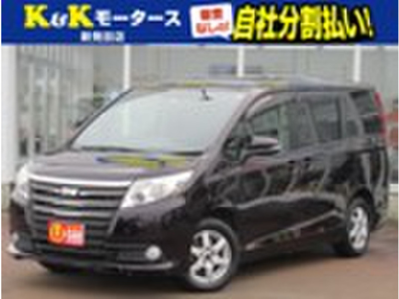 TOYOTA NOAH