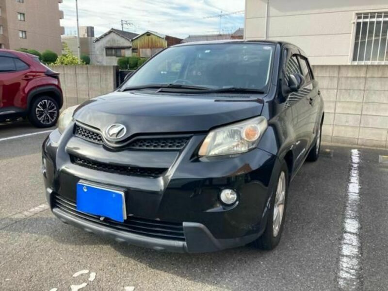 TOYOTA IST