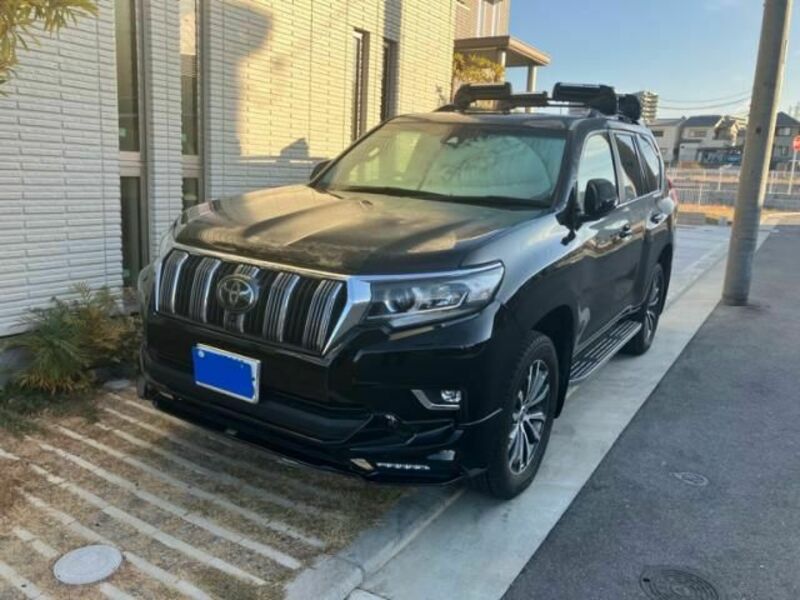 TOYOTA LAND CRUISER PRADO