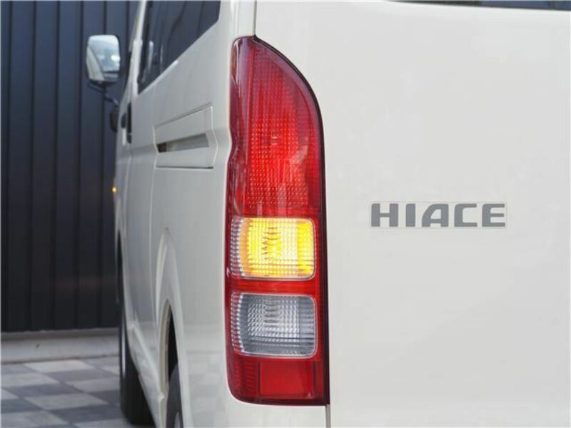 HIACE VAN