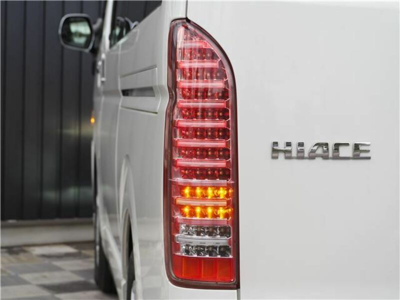 HIACE VAN