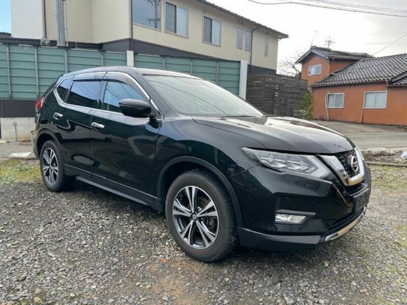 X-TRAIL