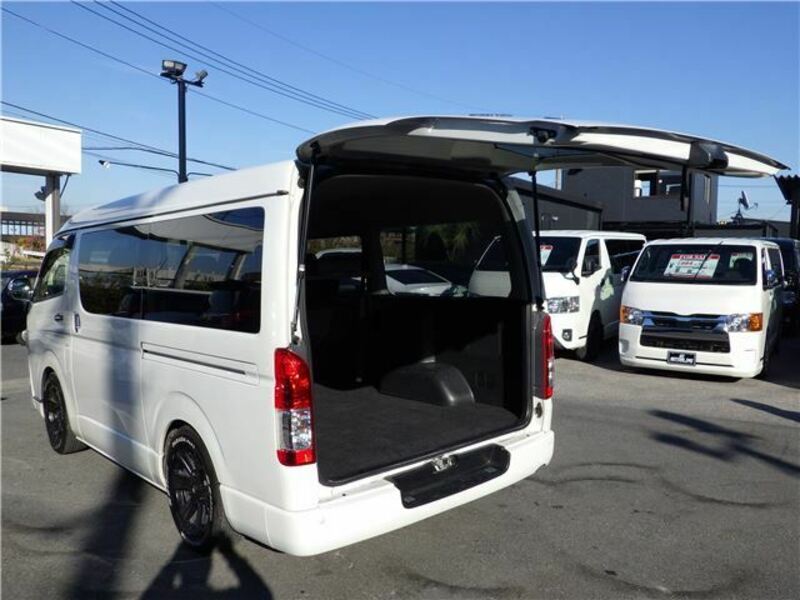 HIACE