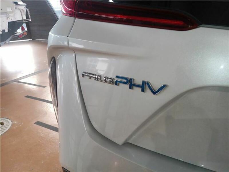 PRIUS PHV