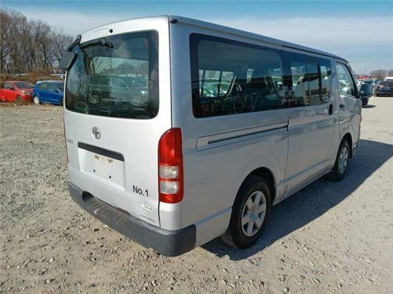 HIACE VAN