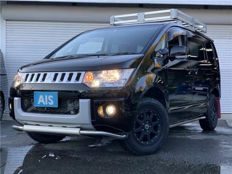 MITSUBISHI DELICA