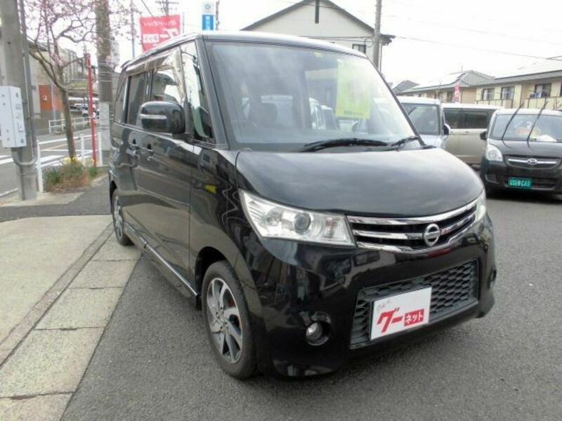 NISSAN ROOX