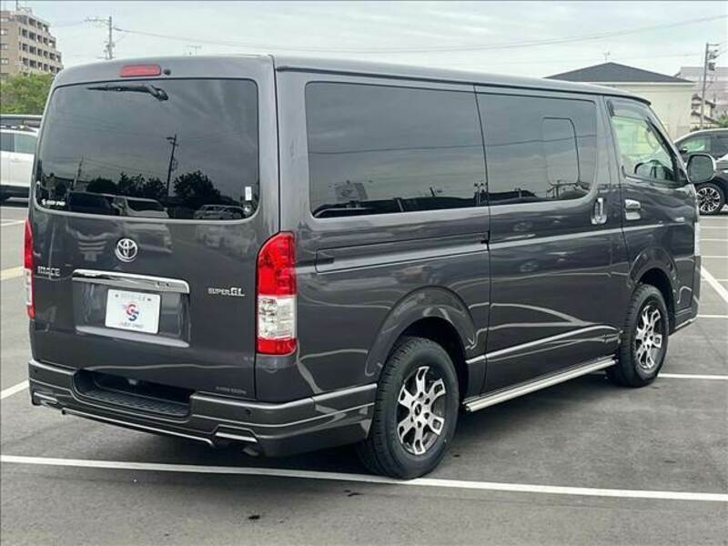 HIACE VAN